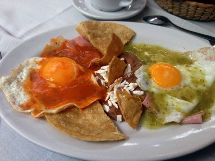 Huevos Divorciados